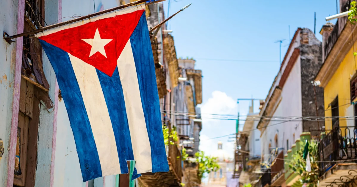 Alerta del Gobierno Argentino: recomiendan no viajar a Cuba por crisis social y temor a un bloqueo naval total de EE.UU.